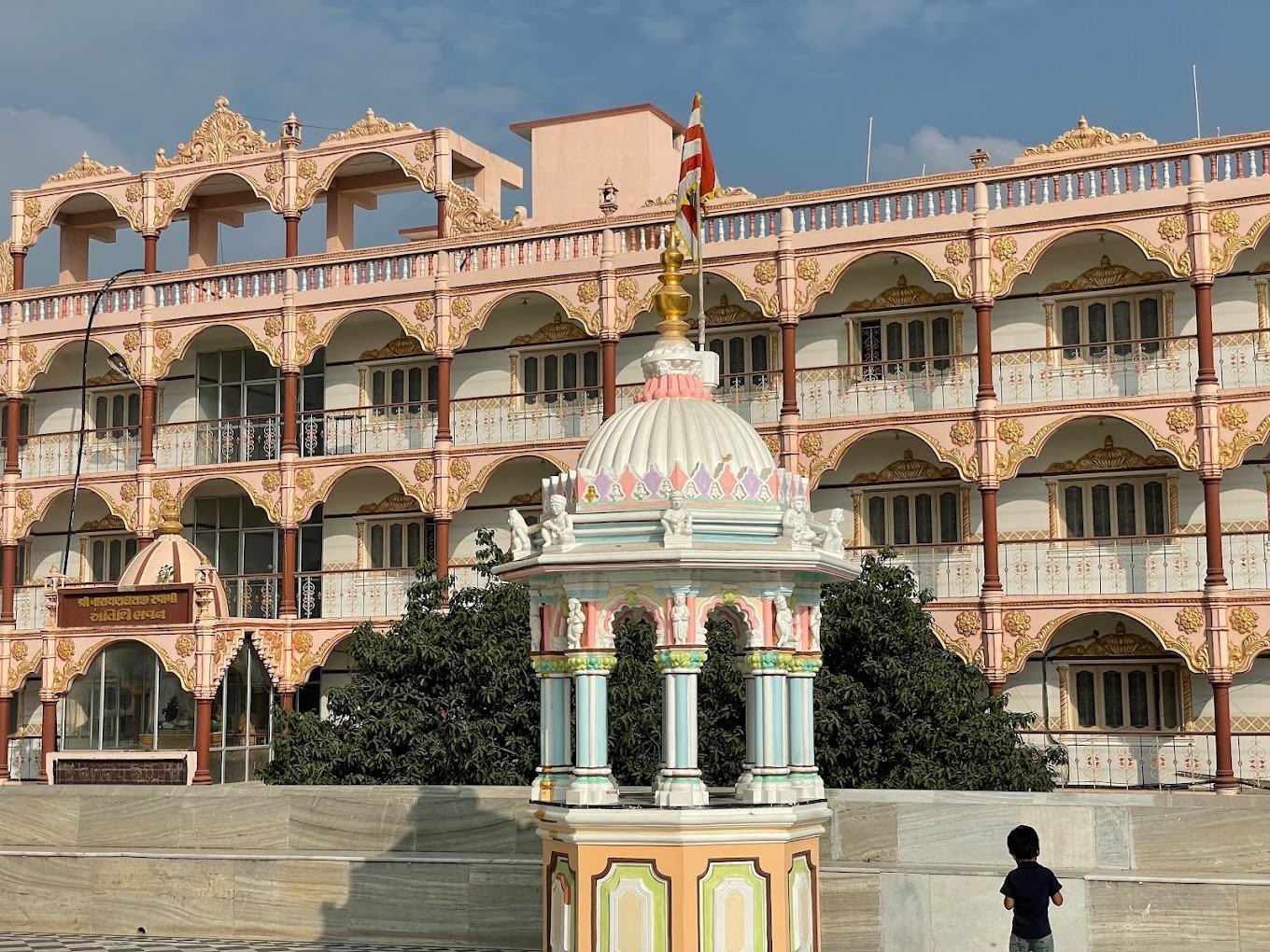 junagadh - shree swaminarayan mukhya temple